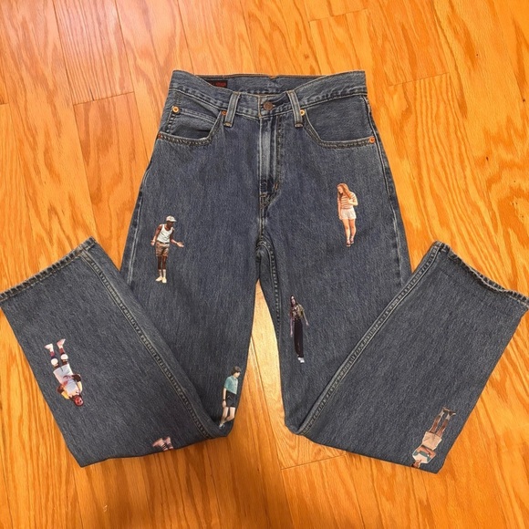 Levi’s x Stranger Things Dad Jeans 24 Joe Stoned Blue Medium Wash 100% Cotton - Picture 2 of 13